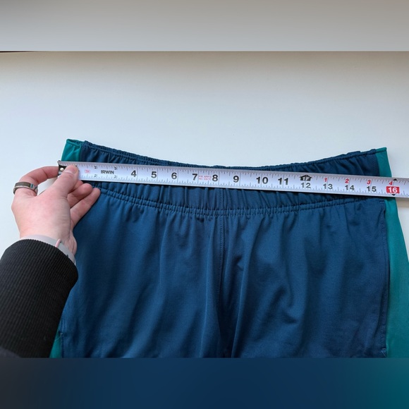 BNWT Nike Women's Thema-FIT Essential Warm Running Pants Size Large - Picture 10 of 12